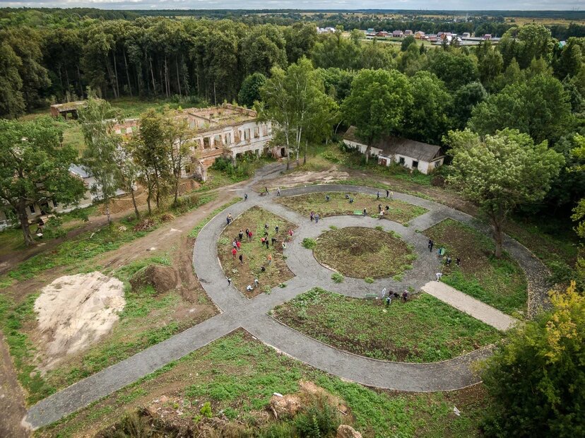 Усадебный комплекс в деревне Федяшево.