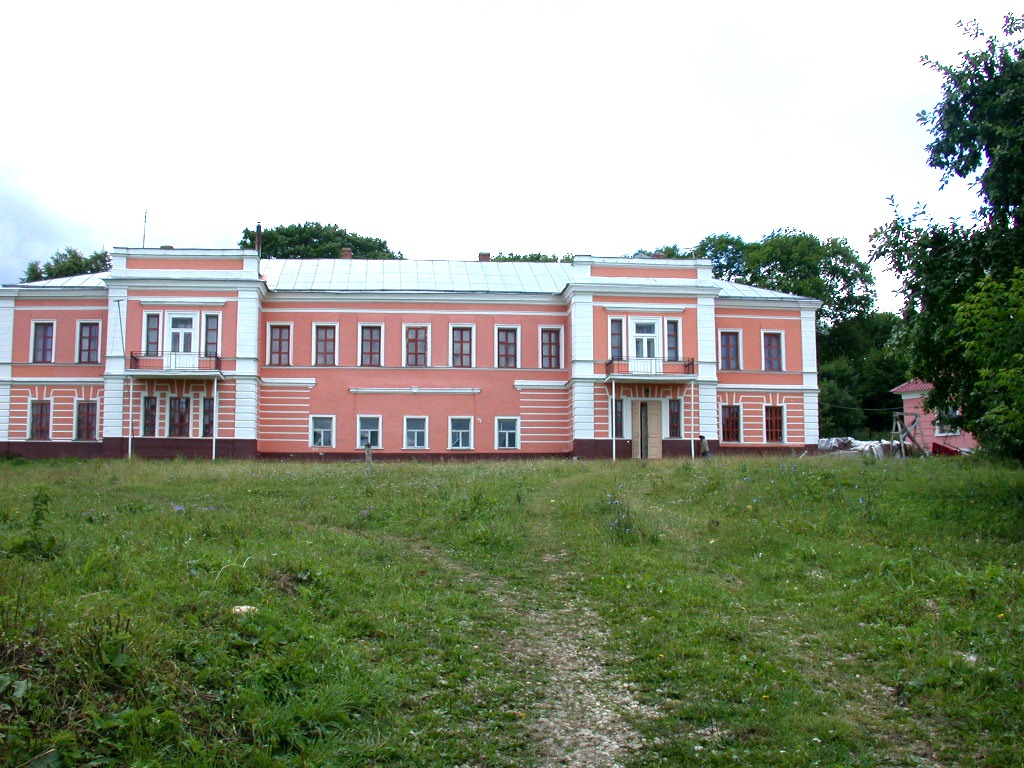 УСАДЬБА КИРЕЕВСКИХ В С.КРАСИНО-УБЕРЕЖНОЕ ЯСНОГОРСКОГО РАЙОНА.