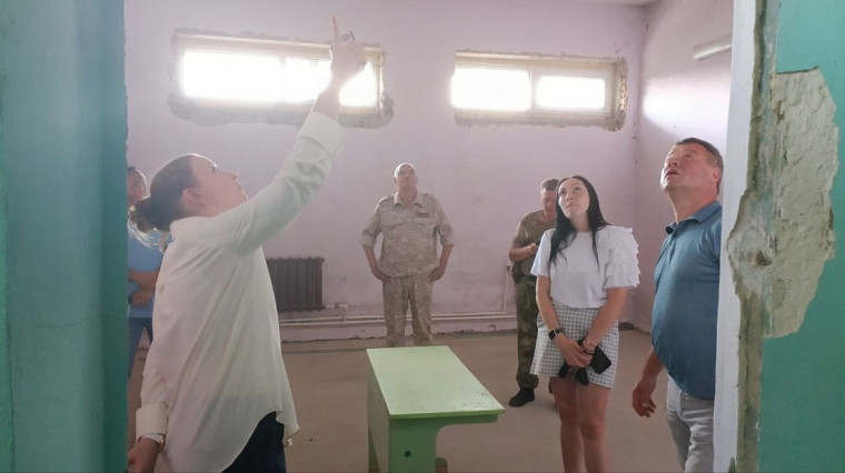 Капитальный ремонт в молодёжном центре «Космос» продолжается.. Капитальный ремонт в молодёжном центре «Космос» продолжается..