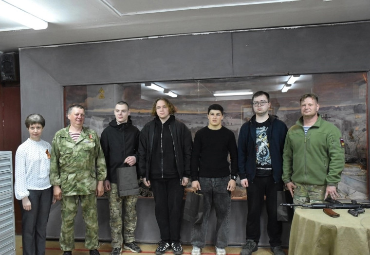 В Ясногорске состоялись торжественные проводы в армию. В Ясногорске состоялись торжественные проводы в армию.